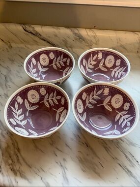 Mimi Premium Collection set of 4 Bowls in purple and white floral pattern